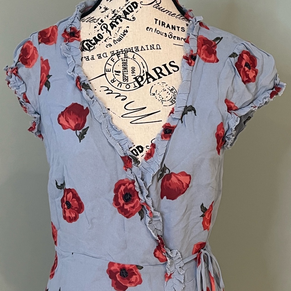 Reformation Floral Wrap Garnet Dress | SZ S | Blue with Poppy Flowers | Like New - Picture 12 of 14